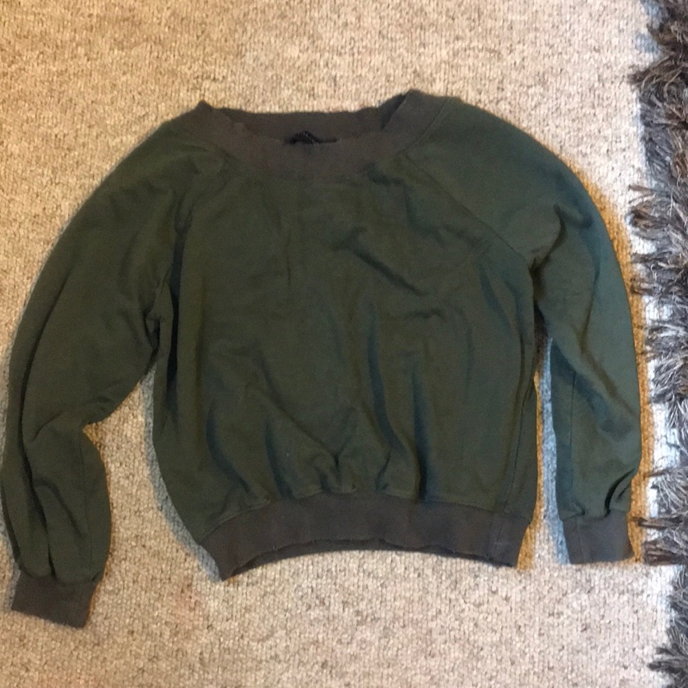 Sweatshirt
